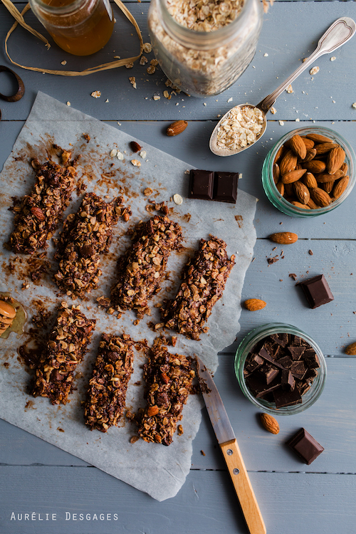 Barres de céréales au chocolat en poudre et au lait