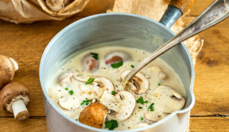 desgages aurelie photographer Sydney australia mushroom sauce